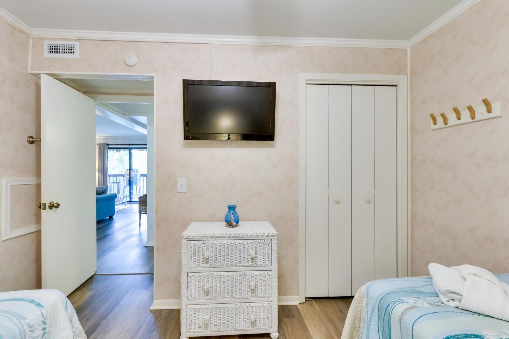 Hilton Head Condo With Balcony And Pool, Walk To Beach Hilton Head Island Buitenkant foto