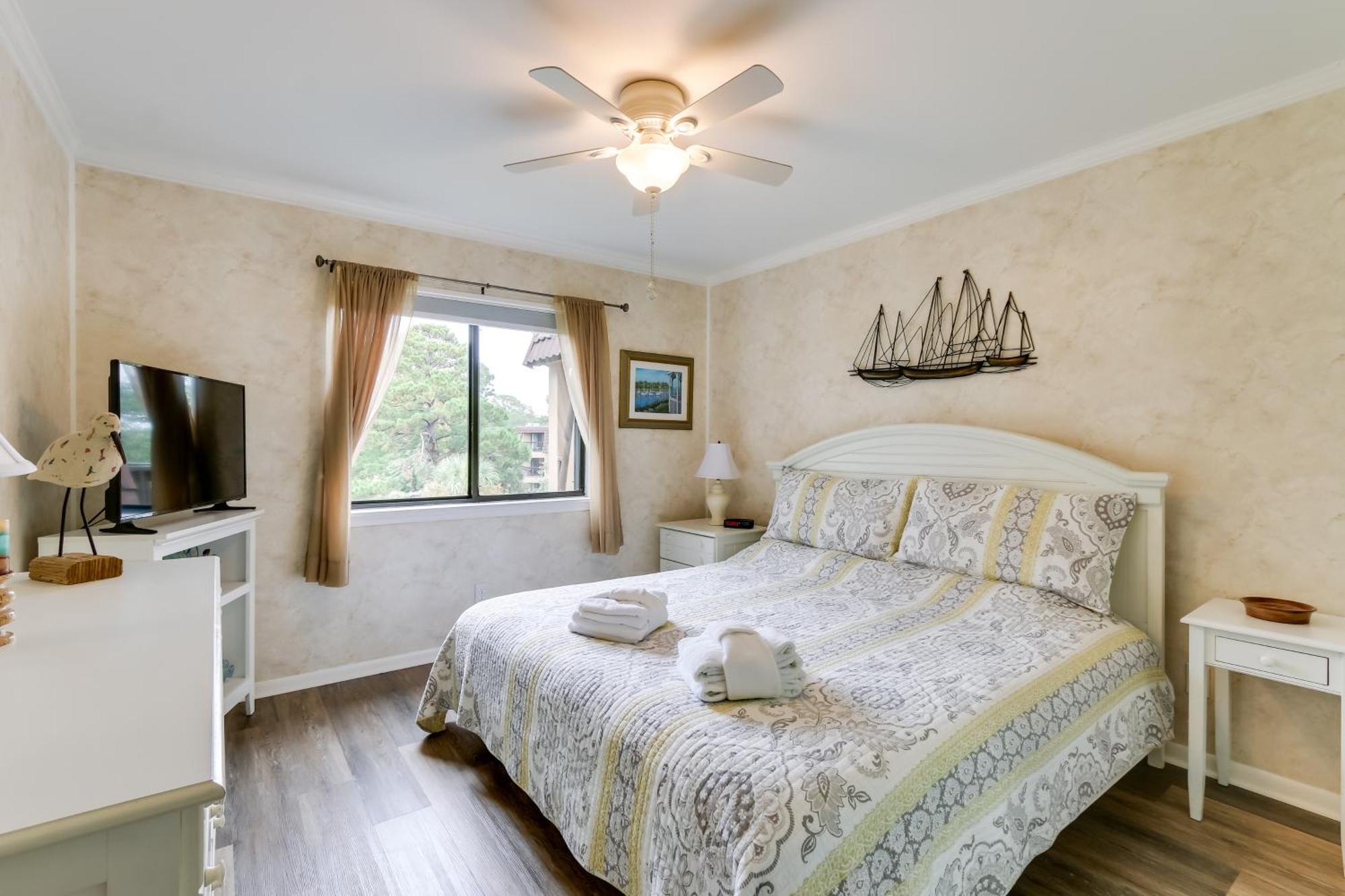 Hilton Head Condo With Balcony And Pool, Walk To Beach Hilton Head Island Buitenkant foto