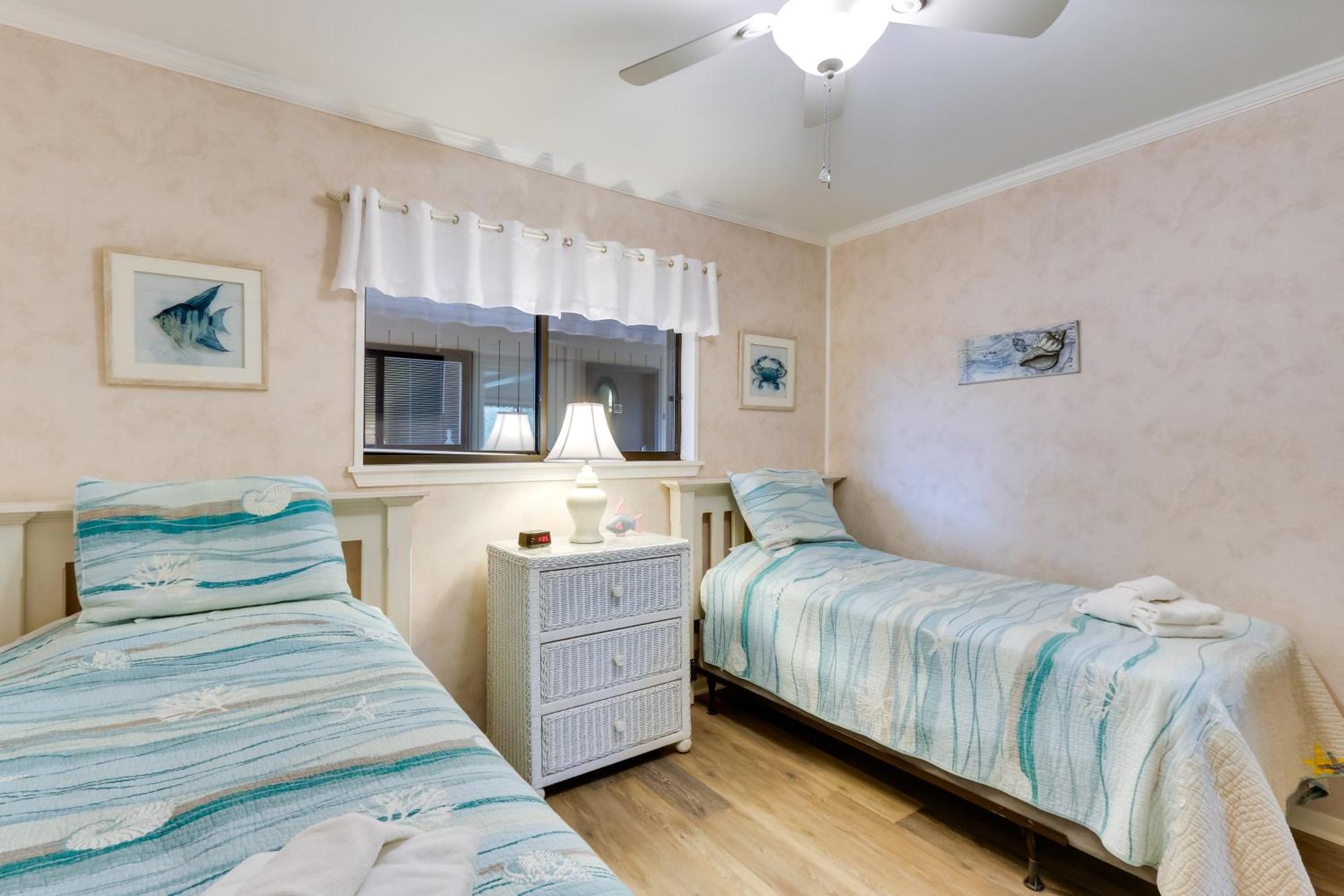 Hilton Head Condo With Balcony And Pool, Walk To Beach Hilton Head Island Buitenkant foto