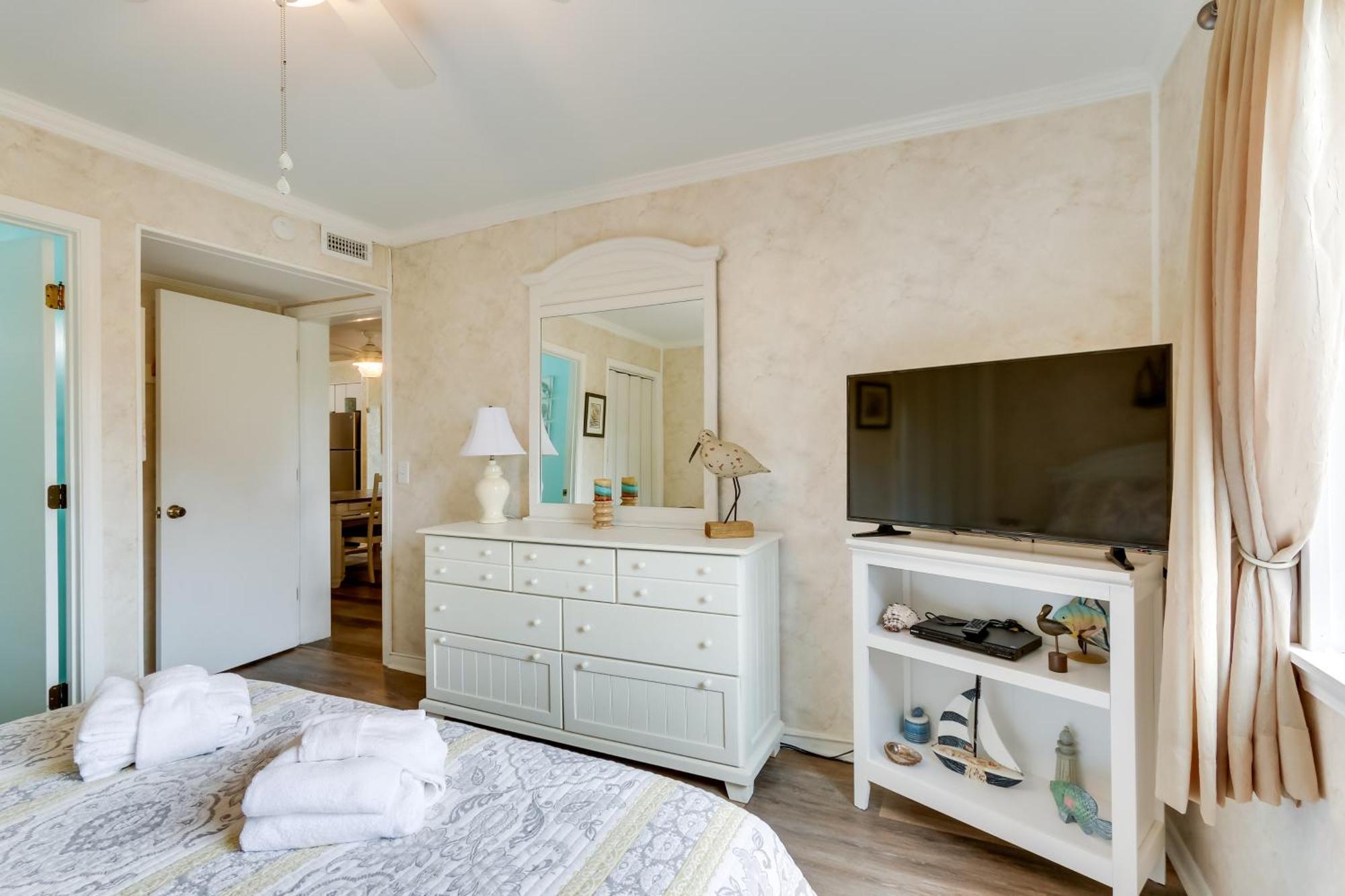 Hilton Head Condo With Balcony And Pool, Walk To Beach Hilton Head Island Buitenkant foto